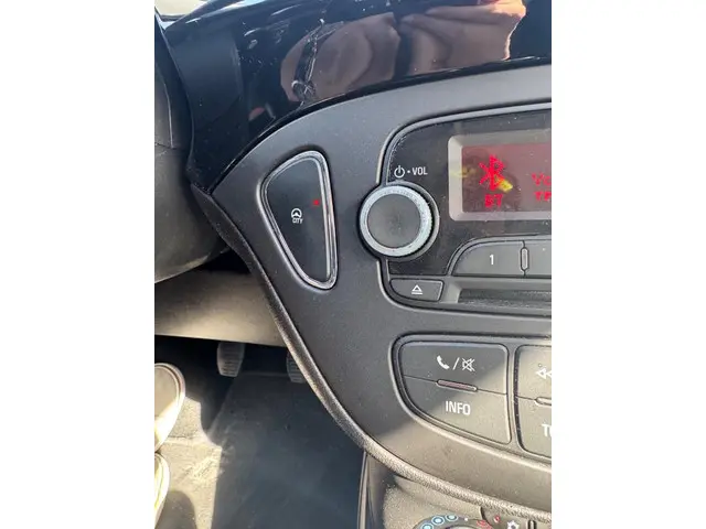Opel Corsa 1.4 Edition|APK 10-04-2026|AIR 2015 Benzine 10
