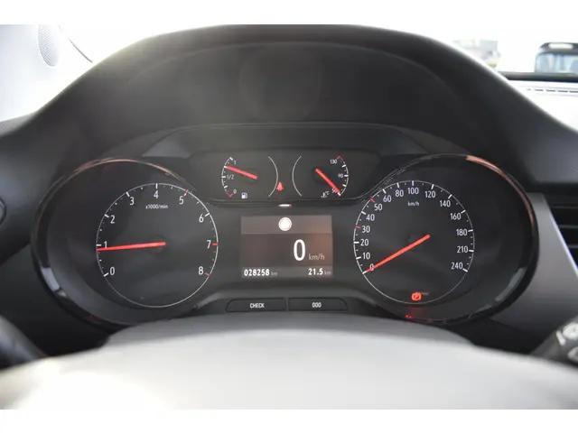Opel Crossland 1.2 Turbo Edition 2022 Benzine 23