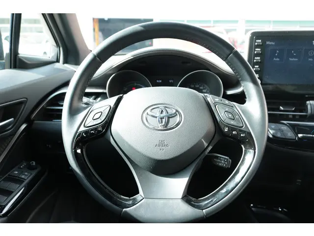 Toyota C-HR 2.0 Hybrid Executive 2021 Hybride Benzine 20