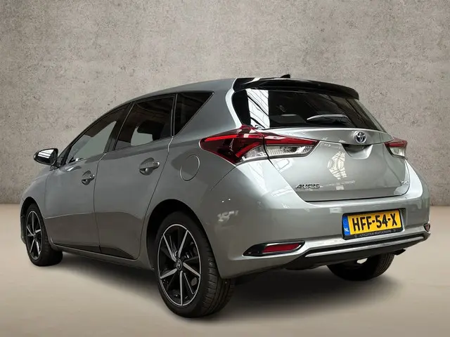 Toyota Auris 1.8 Hybrid Dynamic 2018 Hybride Benzine 4