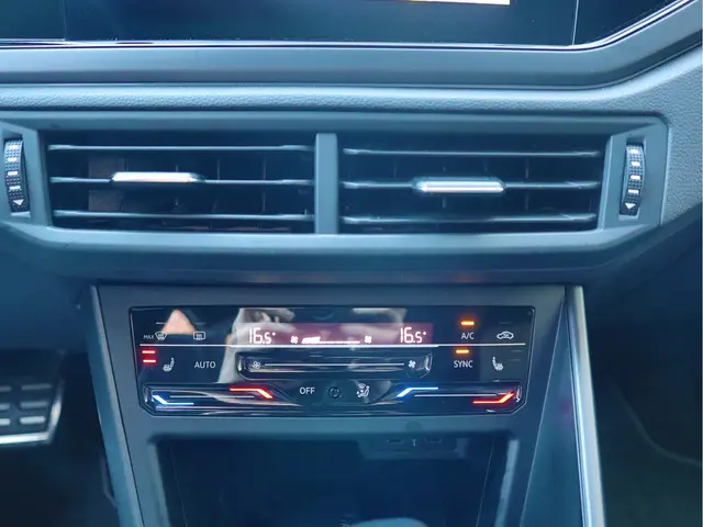 Volkswagen Polo 1.0 TSI R-Line Business 2022 Benzine 16