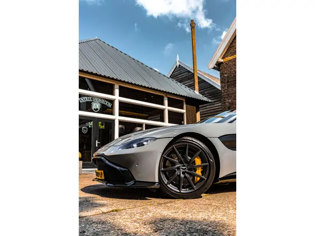 Aston Martin V8 Vantage 4.0 2018 Benzine 68