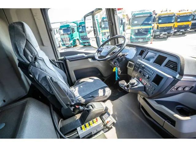 MAN TGS 35.510 8X4-4 BL + TAJFUN L170 K 2022 Diesel 23