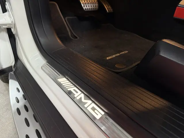 Mercedes-Benz GLE AMG 63 4MATIC 2016 Benzine 24