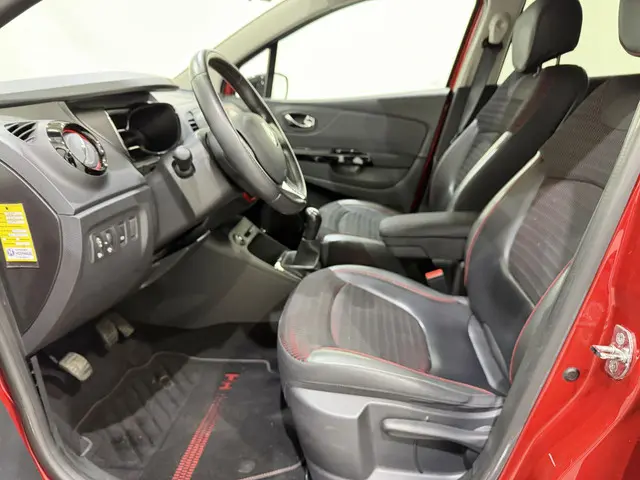 Renault Captur 0.9 TCe Helly Hansen NAP 2015 Benzine 7