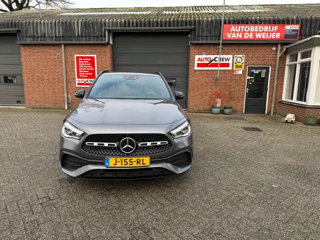 Mercedes-Benz GLA 200 Business Solution AMG 2020 Benzine 11