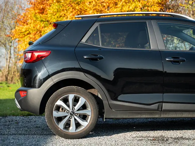 Kia Stonic 1.0 T-GDi MHEV DynamicPlusLine 2022 Benzine 23