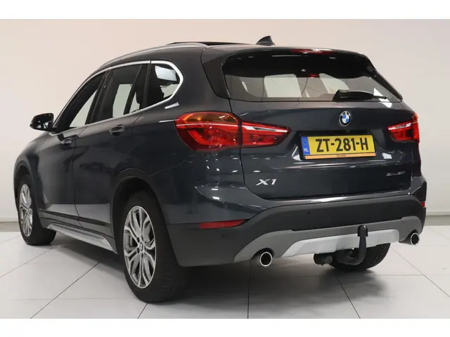 BMW X1 sDrive20i Orange Edition III 2019 Benzine 6