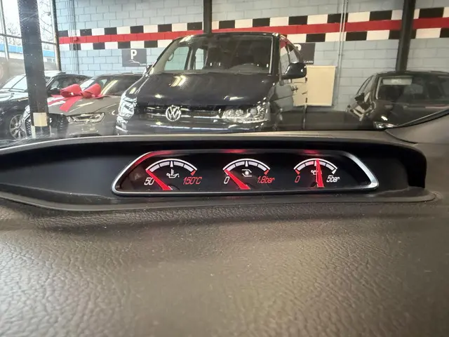 Ford Focus Wagon 2.0 EcoBoost ST-3 2013 Benzine 22