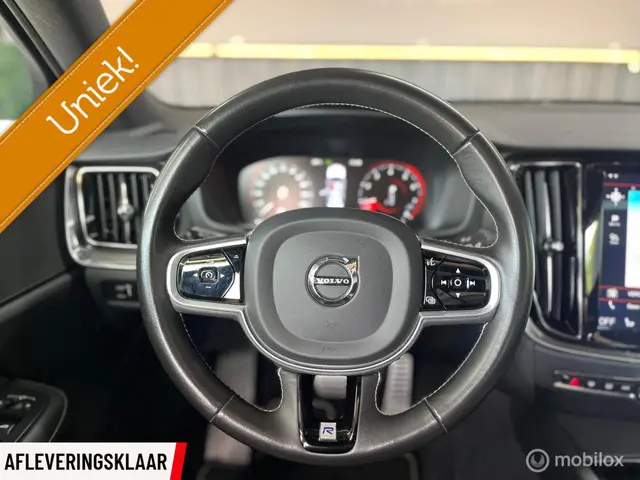 Volvo S60 2.0 T5 R-Design 2020 Benzine 18