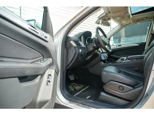 Mercedes-Benz GLE 500 e 4MATIC 2015 Hybride Benzine 6