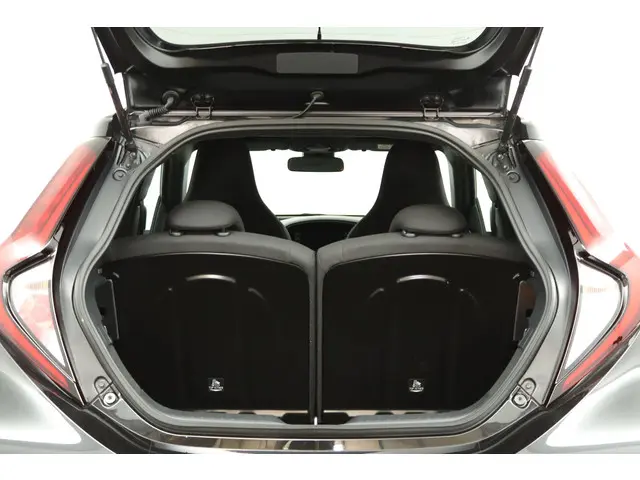Toyota Aygo X 1.0 VVT-i MT Pulse 2024 Benzine 23