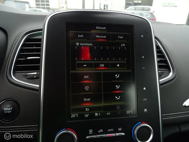 Renault Scénic TCe 130 Intens 2018 Benzine 30