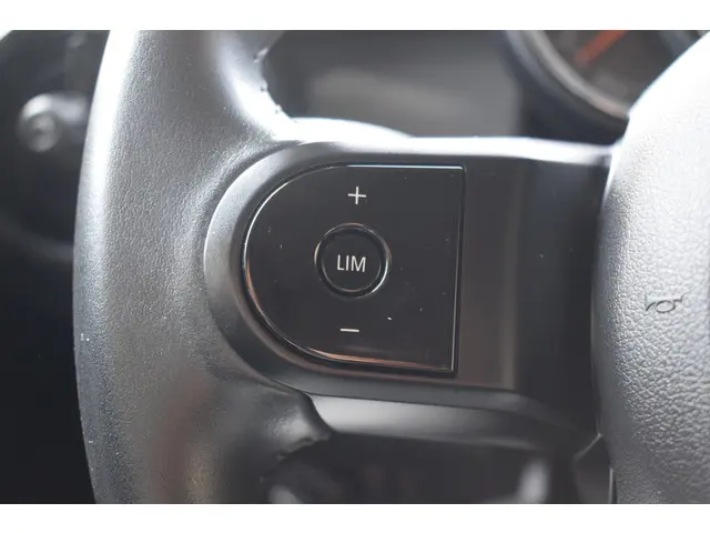 MINI One Mini 1.5 Essential 2021 Benzine 17