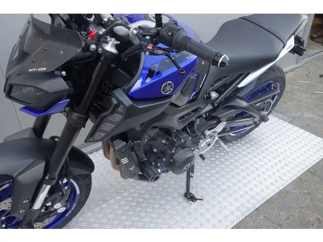 Yamaha MT 09 ABS 2017 Benzine 18