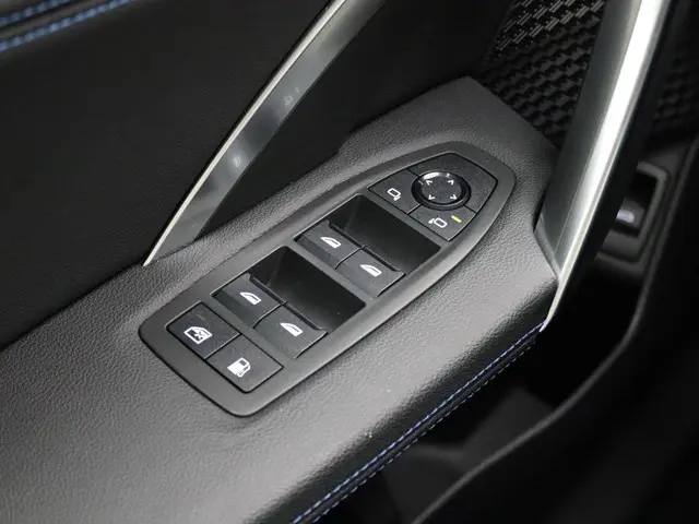 BMW X1 xDrive30e 2023 Hybride Benzine 17