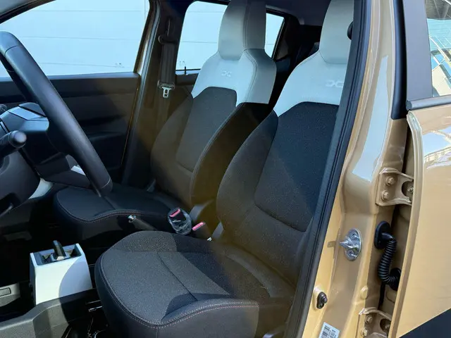 Dacia Spring Expression 65 27 kWh 2025 Elektrisch 11