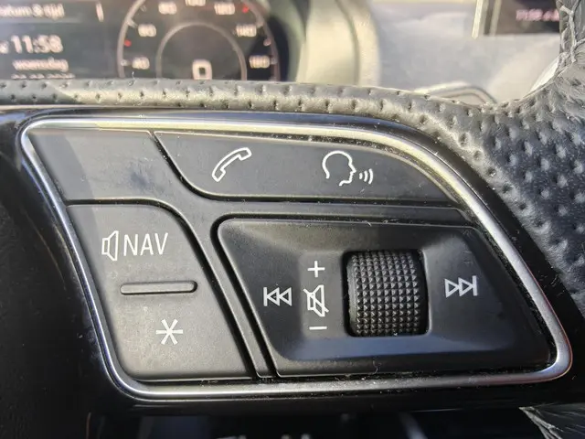 Audi Q2 35 TFSI S Edition 2021 Benzine 12