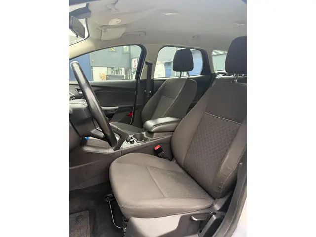 Ford Focus Wagon 1.0 EcoBoost Titanium 2013 Benzine 9