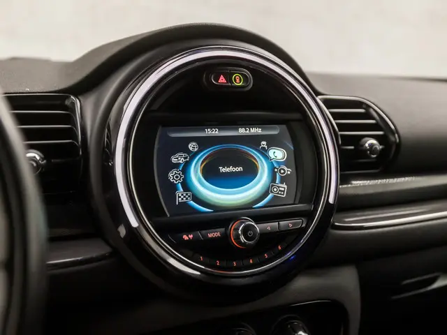 MINI Clubman Mini 1.5 One Pepper Sport 2017 Benzine 23