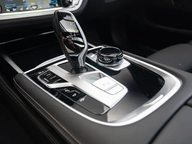 BMW 7 Serie 750Li xDrive 2022 Benzine 35