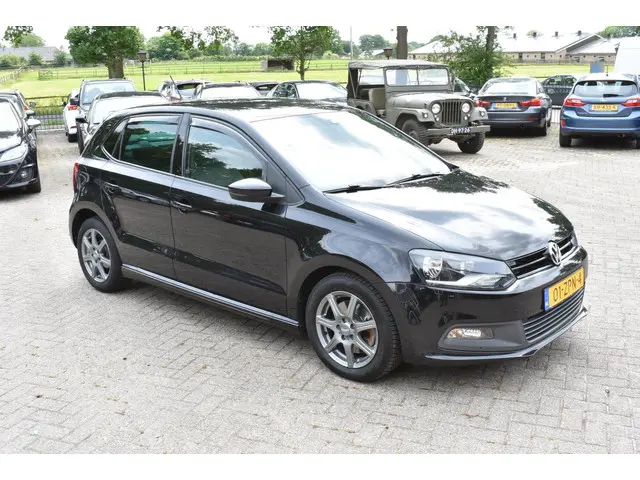 Volkswagen Polo 1.4 TSI BlueGT 2013 Benzine 32