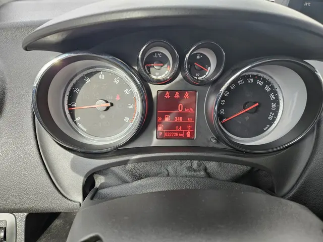 Opel Meriva 1.4 Turbo Cosmo 2015 Benzine 24