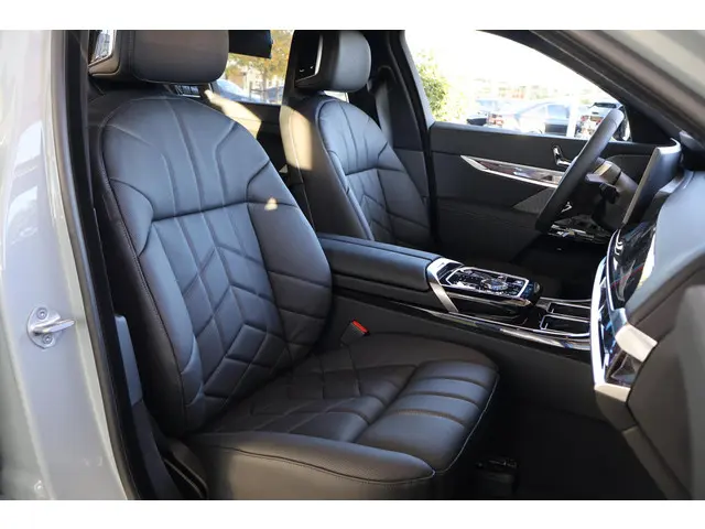 BMW i7 eDrive50 Privilege Edition 2025 Elektrisch 8