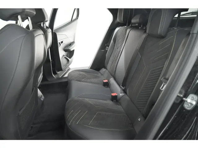 Peugeot 2008 PureTech 130 EAT8 GT 2024 Benzine 36