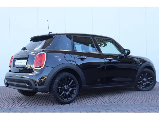 MINI Cooper Business Edition 2021 Benzine 6