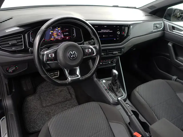 Volkswagen Polo 2