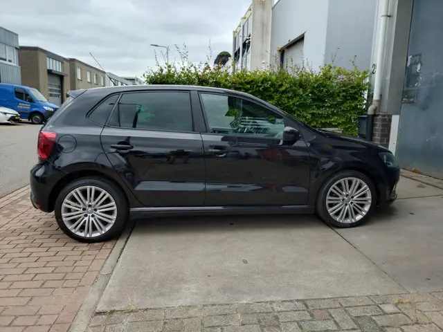 Volkswagen Polo 1.4 TSI BlueGT 150 PK!! 2016 Benzine 6