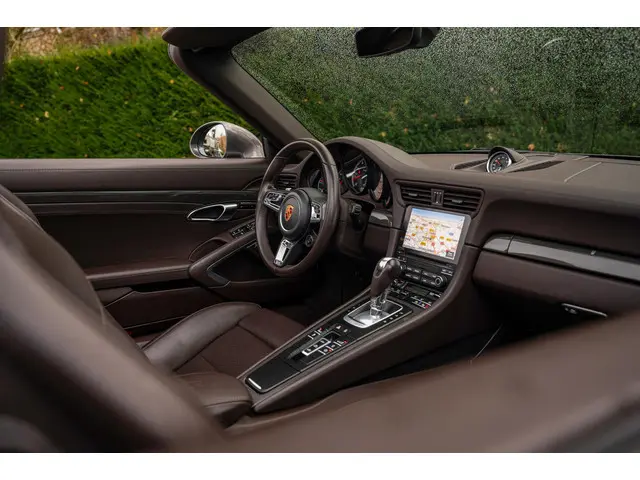 Porsche 911 991 Cabrio 3.8 Turbo S 2018 Benzine 11