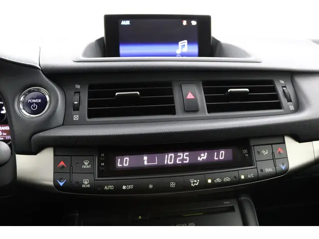 Lexus CT 200h Business Line 2017 Hybride Benzine 7