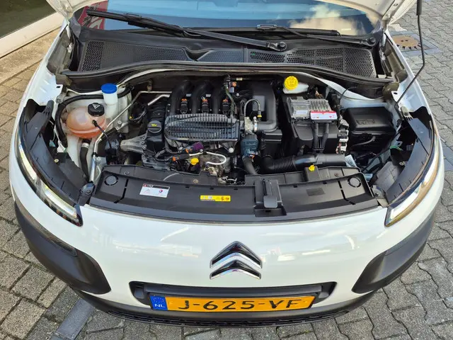 Citroën C4 Cactus 1.2 PureTech Business 2017 Benzine 6