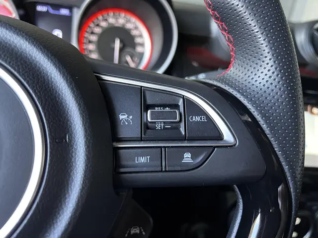 Suzuki Swift 1.4 Sport Smart Hybrid 2021 Benzine 12