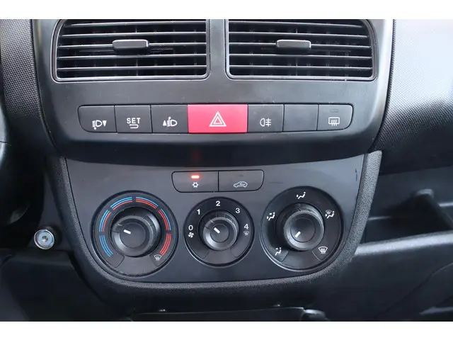 Opel Combo 1.6 CDTi L2H1 Edition 2019 Diesel 15