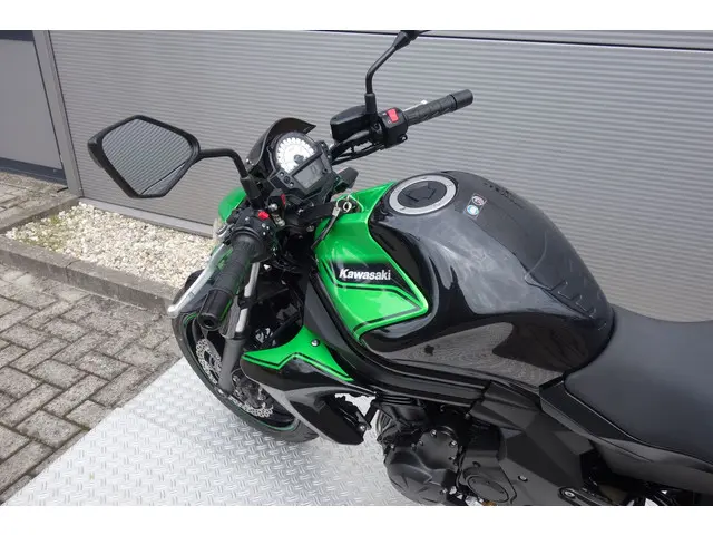 Kawasaki ER6-N ABS 2016 Benzine 21
