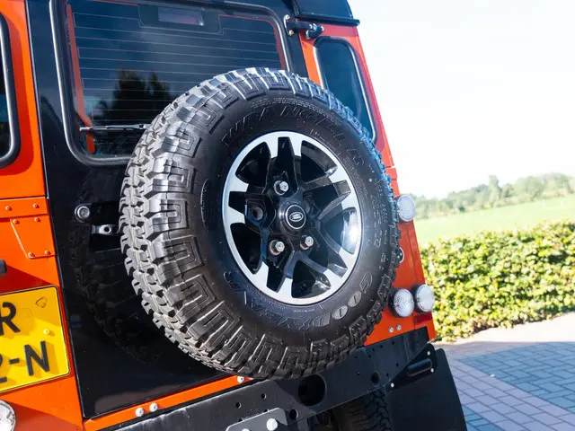 Land Rover Defender 2.2 D SW 90" XTech 2015 Diesel 21