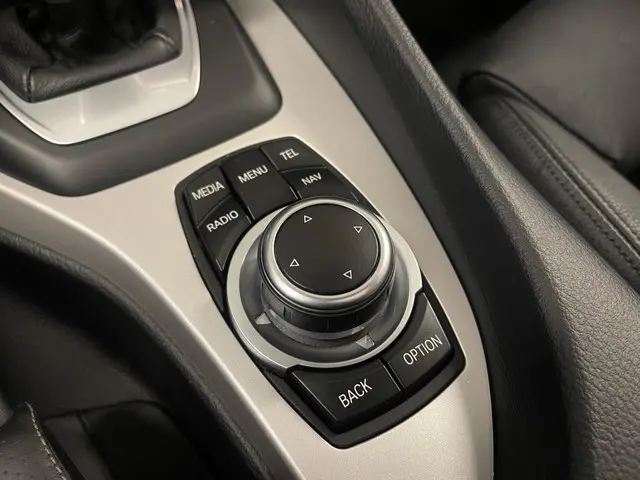 BMW X1 sDrive20i Upgrade Edition 2012 Benzine 24