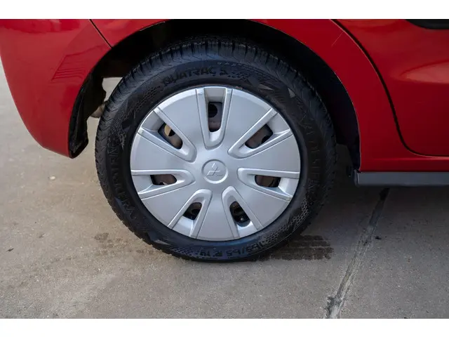 Mitsubishi Space Star 1.0 Inform 2013 Benzine 24