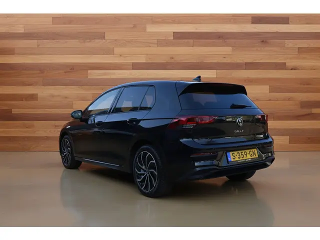 Volkswagen Golf 1.0 TSI Life 2023 Benzine 3