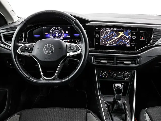 Volkswagen Polo 1.0 TSI 95pk Life 2023 Benzine 3