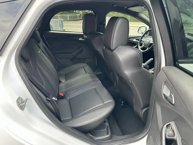 Ford Focus 2.0 EcoBoost 250PK ST-3 2014 Benzine 10