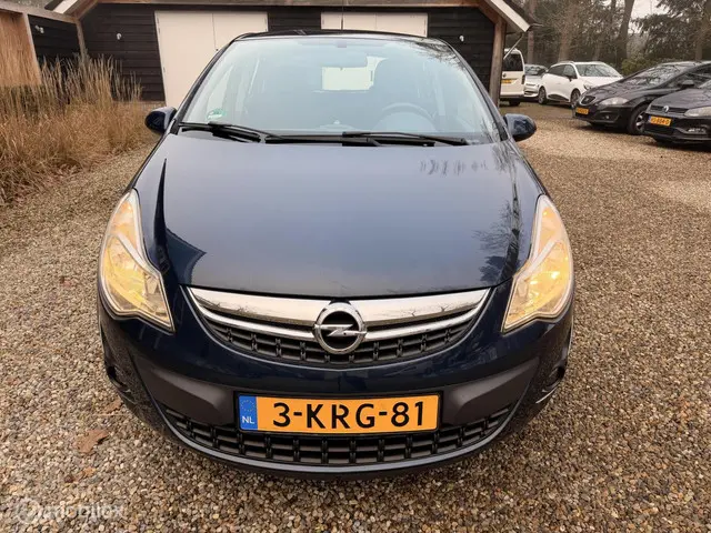 Opel Corsa 1.2-16V Berlin 2013 Benzine 3