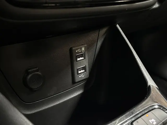 Opel Crossland X 1.2 Sport 2021 Benzine 24