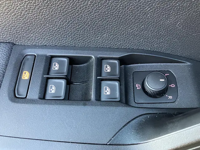 SEAT Arona 1.0 TSI Style Business Intense 2021 Benzine 29