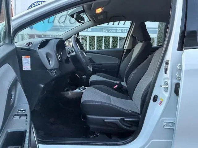 Toyota Yaris 1.5 Hybrid Aspiration 2016 Hybride Benzine 5