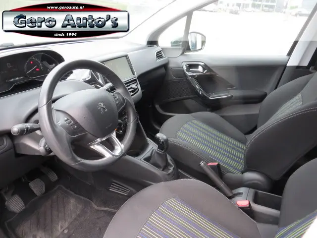 Peugeot 208 2