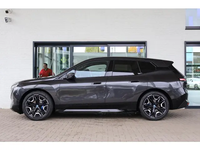 BMW iX M60 High Executive 112 kWh 2023 Elektrisch 5